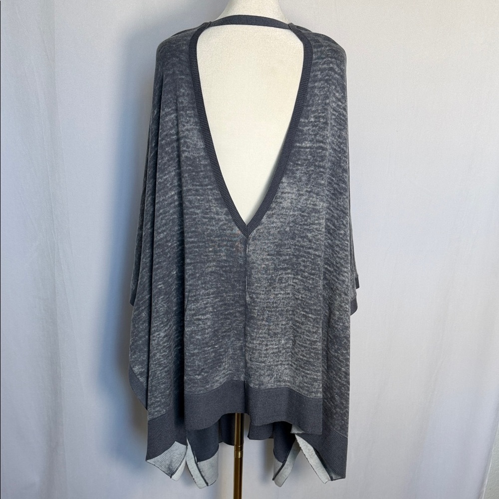 Lululemon Throw It On Wrap One Size Shadow Blue / Almost Blue Cashmere Blend EUC - Picture 6 of 9